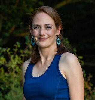 TNP04940 Anna Hann