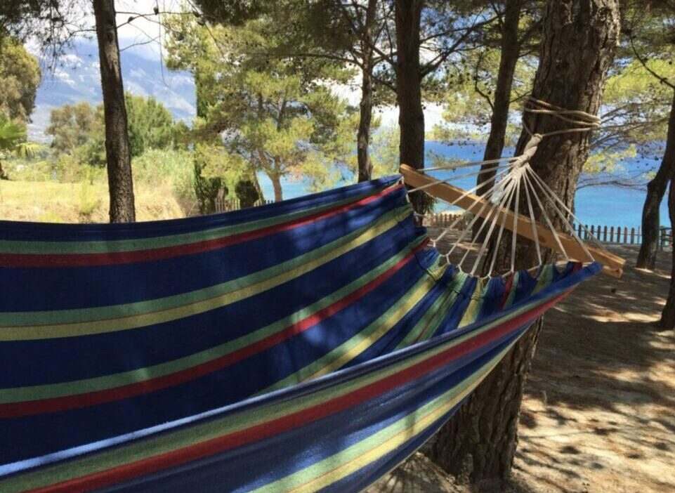 Relax yourself with a relaxing hammock