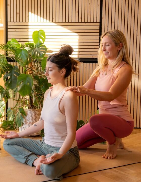 yoga teacher training Jess Horn Enjoying Yoga